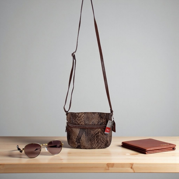 Relic Brown Snake Pattern Messenger Bag CROSSBODY NWT - Picture 1 of 14